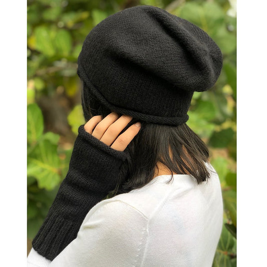 Black Essential Knit Alpaca Beanie - Cosas y Punto