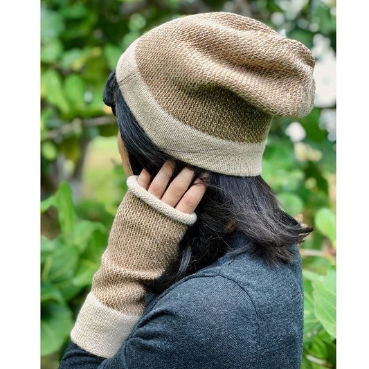 Camel Interwoven Alpaca Beanie - Cosas y Punto