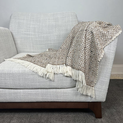 Chunky Camel Weave Alpaca Throw - Cosas y Punto