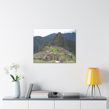 Machu Picchu on Canvas - Cosas y Punto