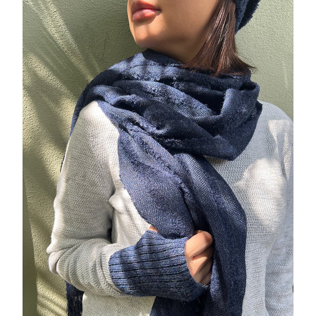 Navy Loop Knit Alpaca Scarf - Cosas y Punto