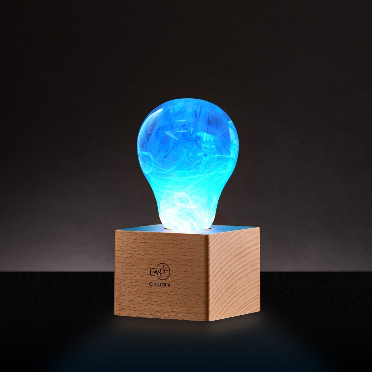 Resin LED Lightbulb - 4-Pack LED Lights - Alice, Tango, Youth and Memory - Cosas y Punto