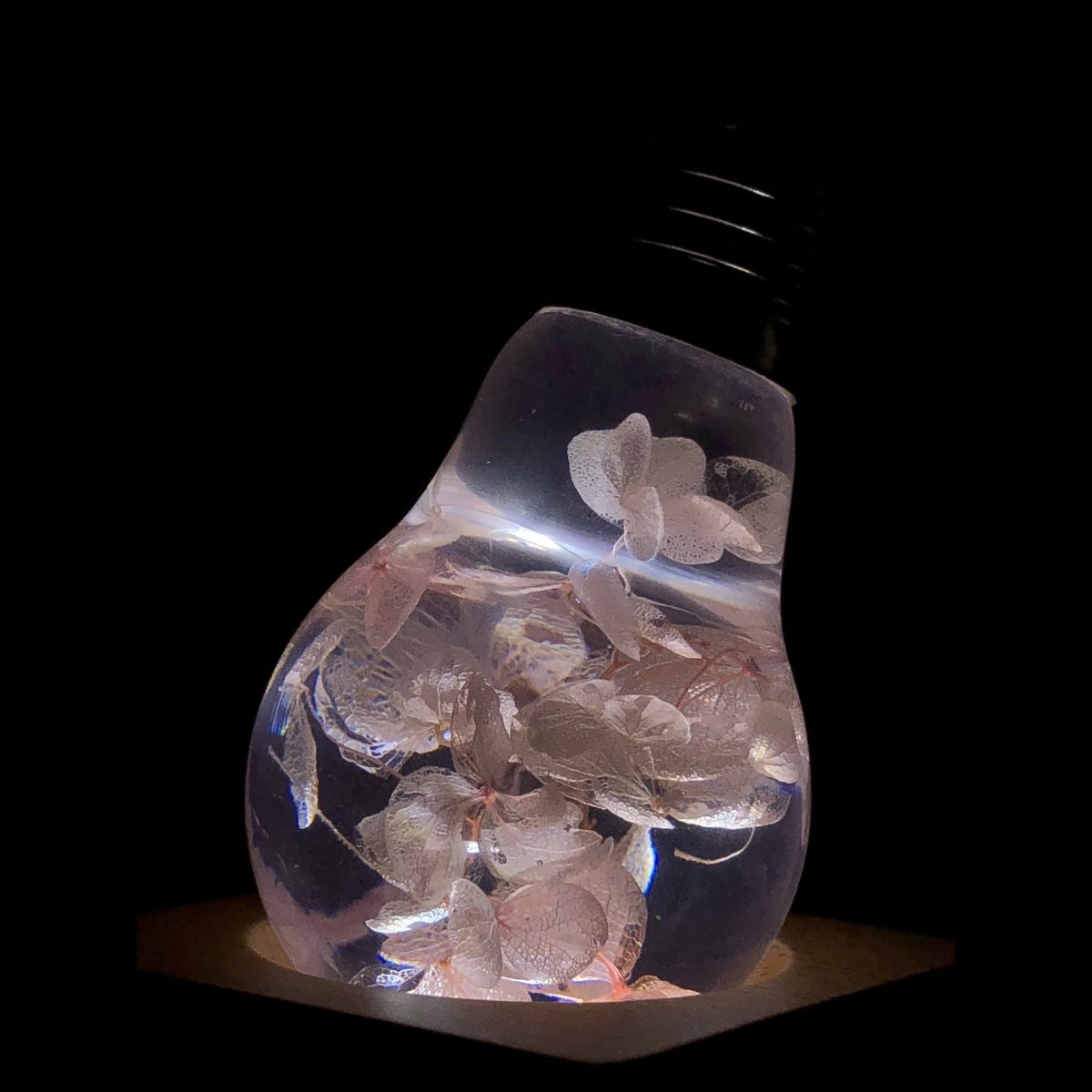 Resin LED Lightbulb Gift Set - 3-Pack LED Lights - Yellow, Pink and Blue - Cosas y Punto