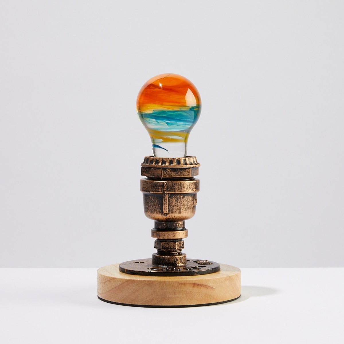 Resin LED Lightbulb - Solar System - Cosas y Punto