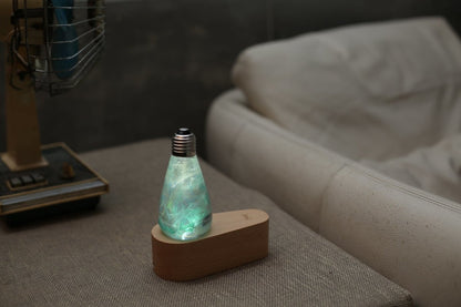 Resin LED Lightbulb - Spring - Cosas y Punto