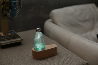 Resin LED Lightbulb - Spring - Cosas y Punto