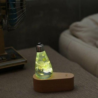 Resin LED Lightbulb - White Hydrangea - Cosas y Punto