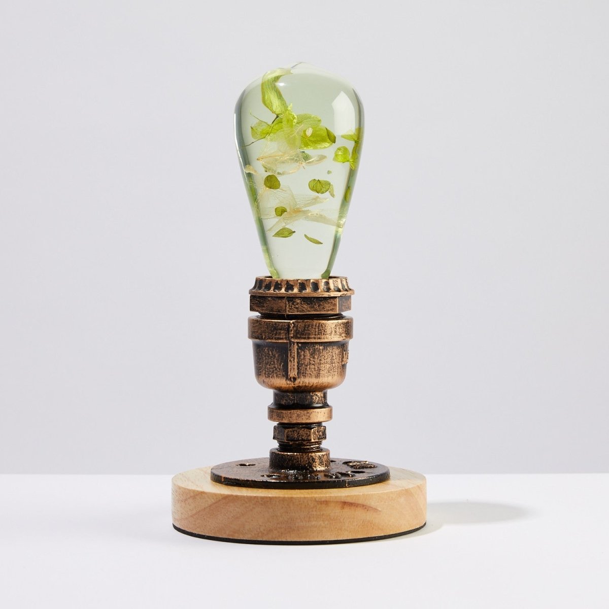 Resin LED Lightbulb - White Hydrangea - Cosas y Punto