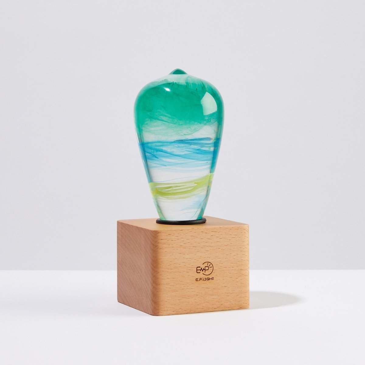 Table Lamp with Resin LED Lightbulb - Alice - Cosas y Punto