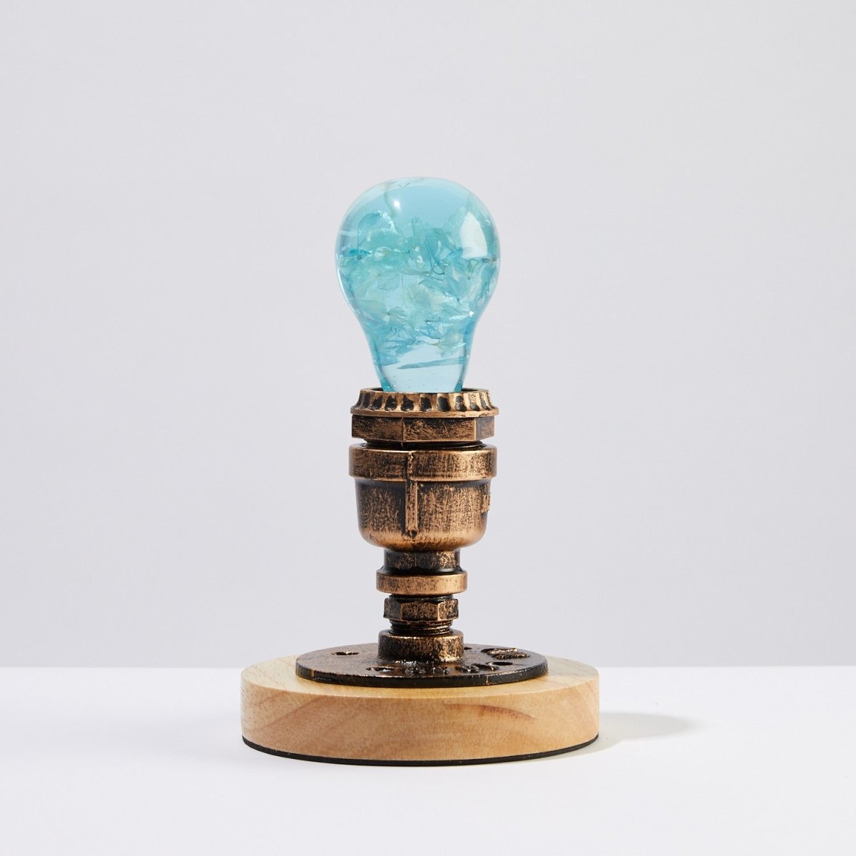Table Lamp with Resin LED Lightbulb - Blue Hydrangea - Cosas y Punto